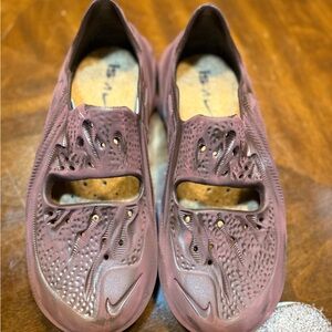 Nike ISPA Universal Earth Sneaker